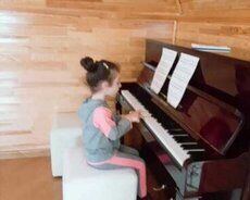 Piano dərsləri